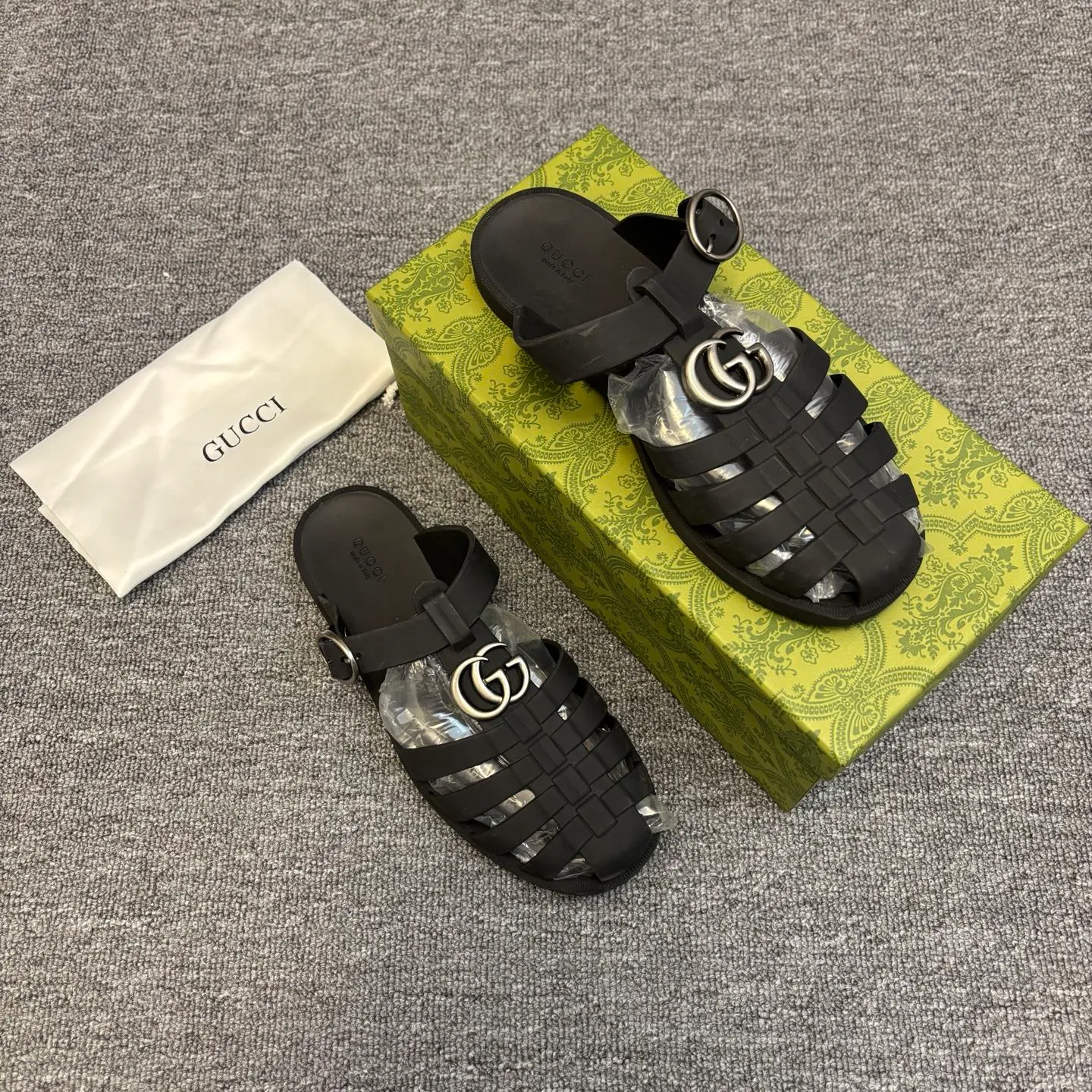 Men's shoes 260💰 [Gucci] Counter quality, top-quality original goods, real photos! Original TPU material, fine workmanship, comfortable; genuine 1:1 replica Size: 38 ~ 46